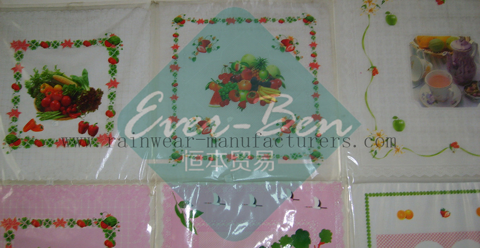 PR001 China cheap plastic tablecloths supplier